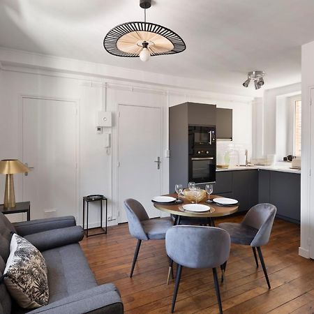 Le Carre Sainte-Anne - Appt En Plein Centre Historique Apartment Rennes Bagian luar foto