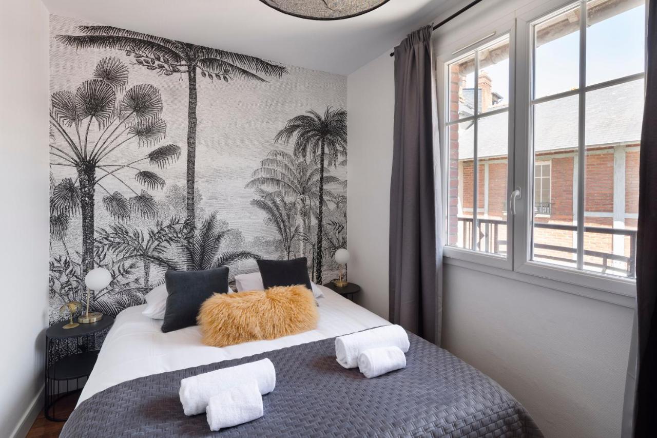 Le Carre Sainte-Anne - Appt En Plein Centre Historique Apartment Rennes Bagian luar foto