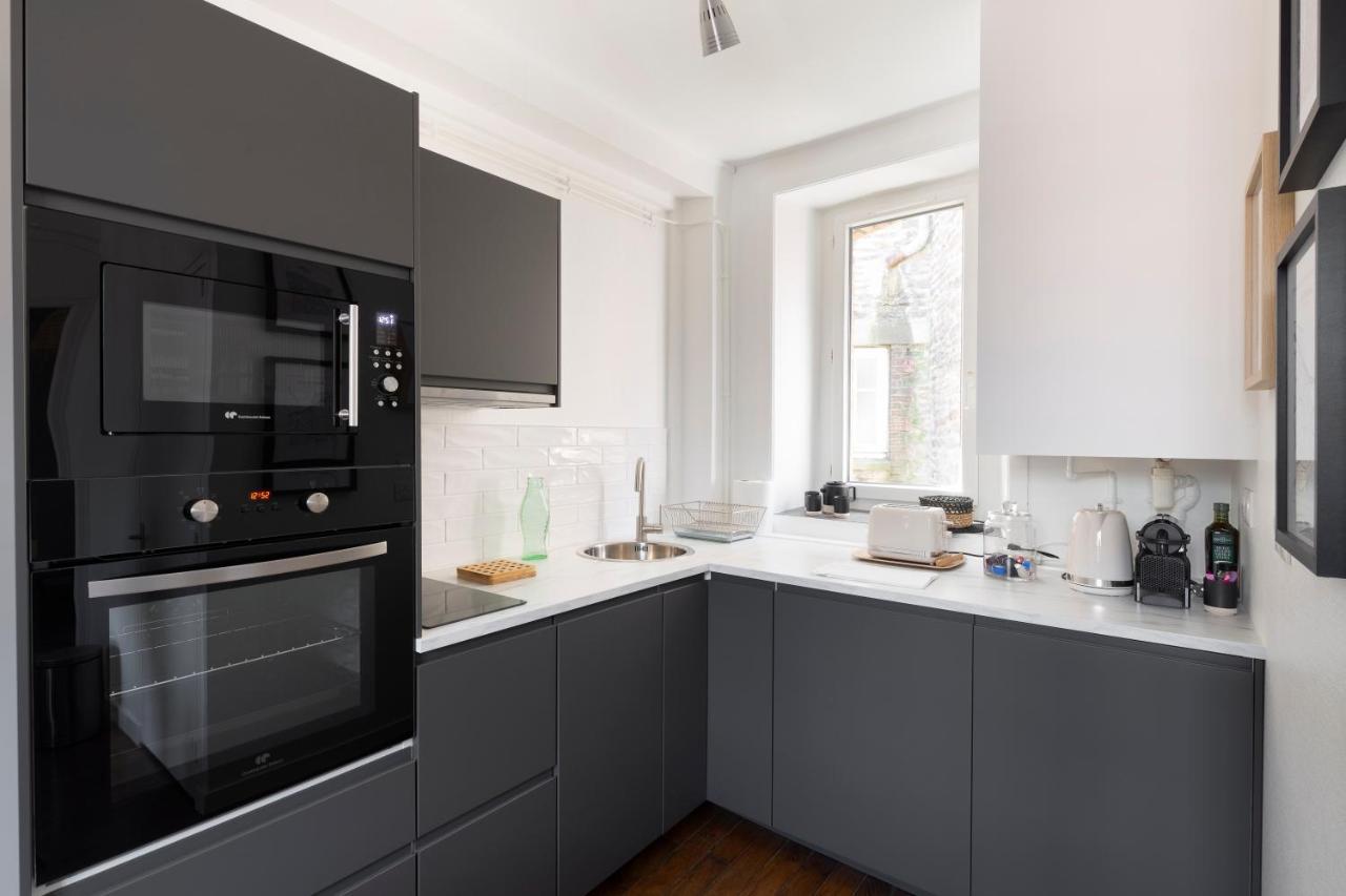 Le Carre Sainte-Anne - Appt En Plein Centre Historique Apartment Rennes Bagian luar foto